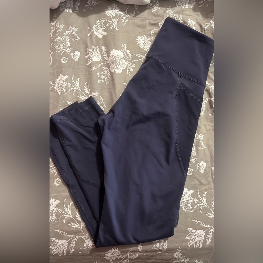 Old Navy Elevate Leggings Go Dry